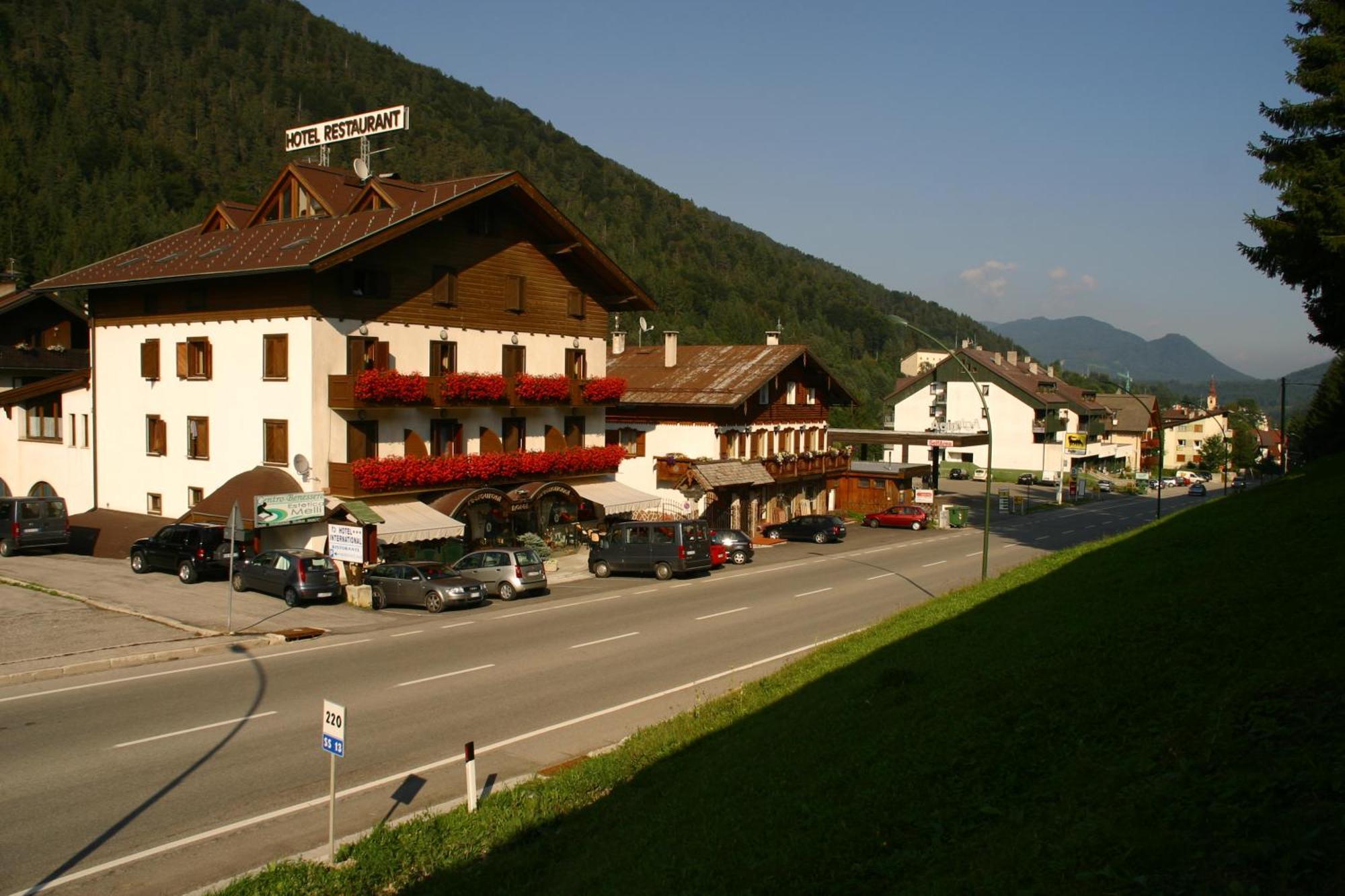 Hotel International Tarvisio Exterior foto