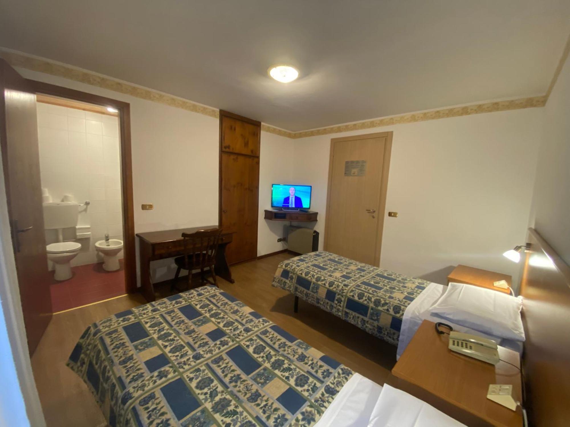 Hotel International Tarvisio Quarto foto