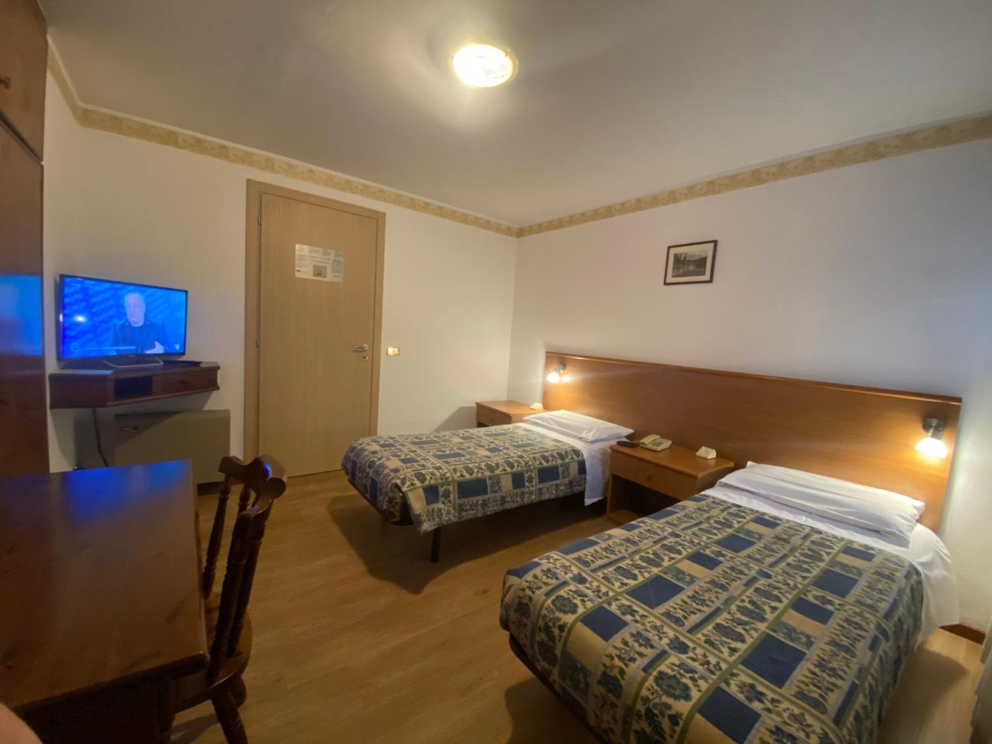 Hotel International Tarvisio Quarto foto